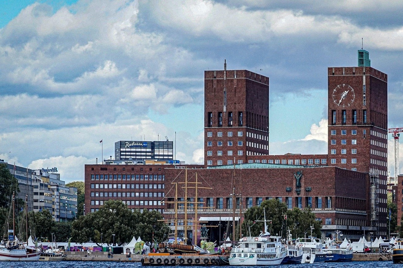 Illustrasjonsbilde for artikkel: Øyekontakt: Hvordan forføre med utseendet?